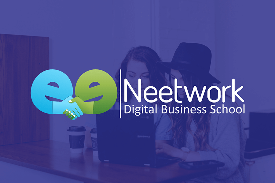 Alumnos conectados online a neetwork business school